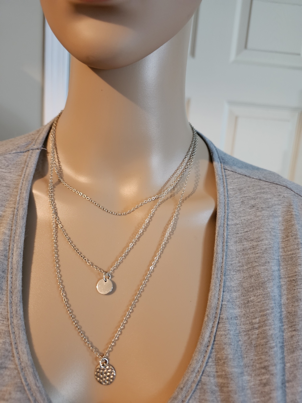Layered Disc Pendant Necklace in Silver